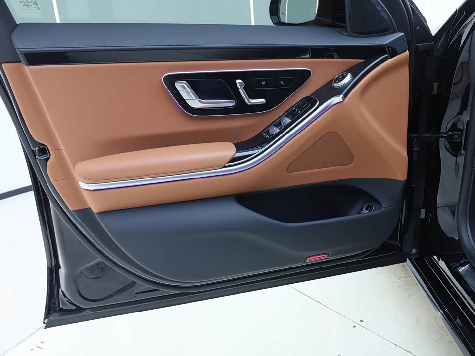 Mercedes-Benz S-class Mercedes-Benz S-class