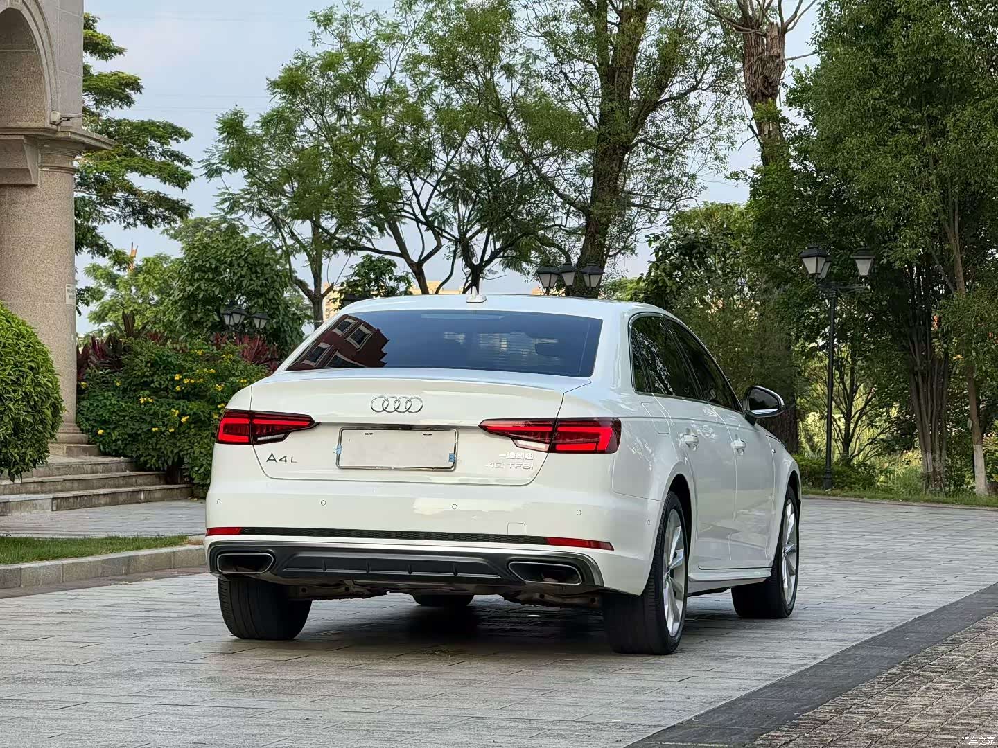 Audi A4L, 2019 7