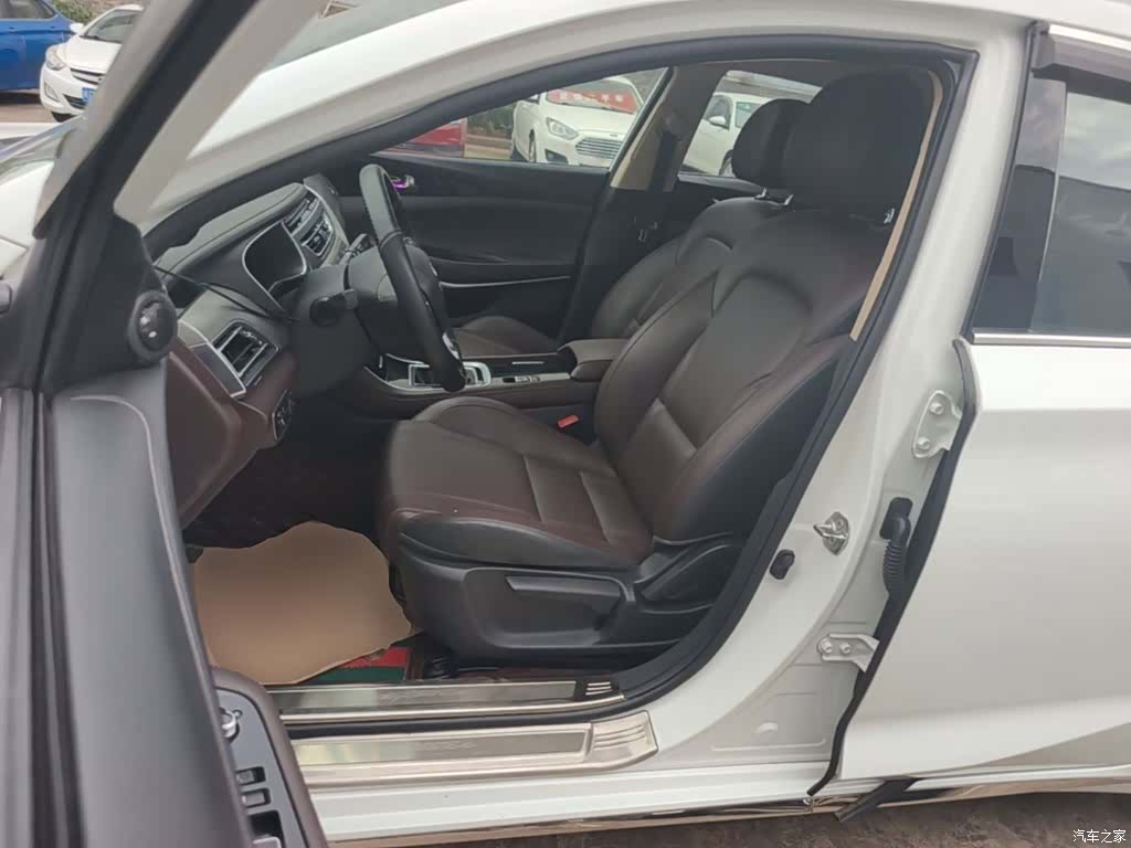 Changan CC, 2018 15