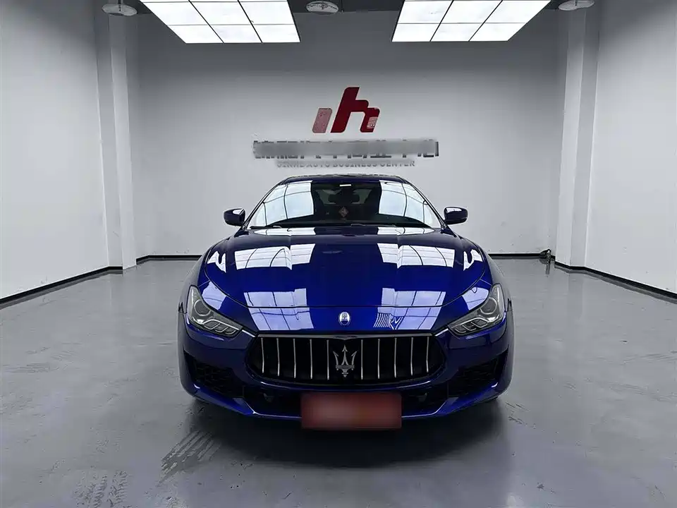 Maserati Ghibli Maserati Ghibli