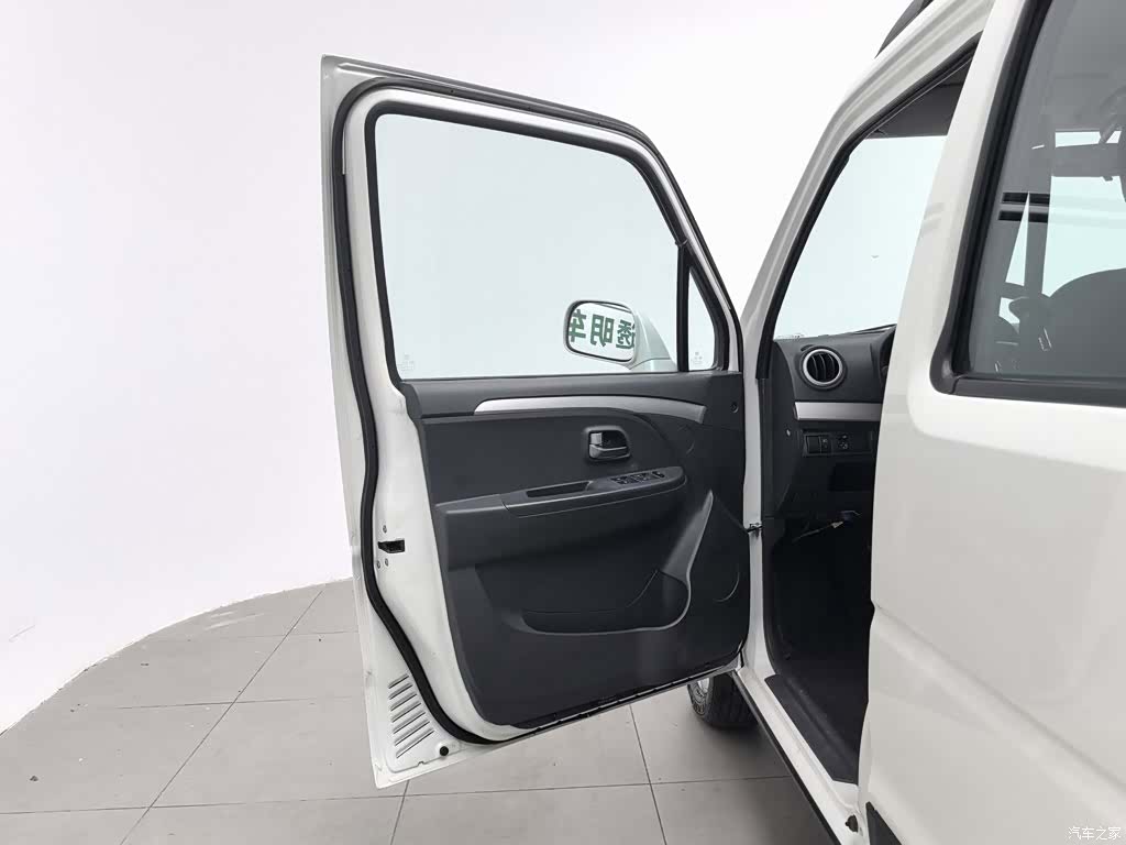 Suzuki X5, 2016 8