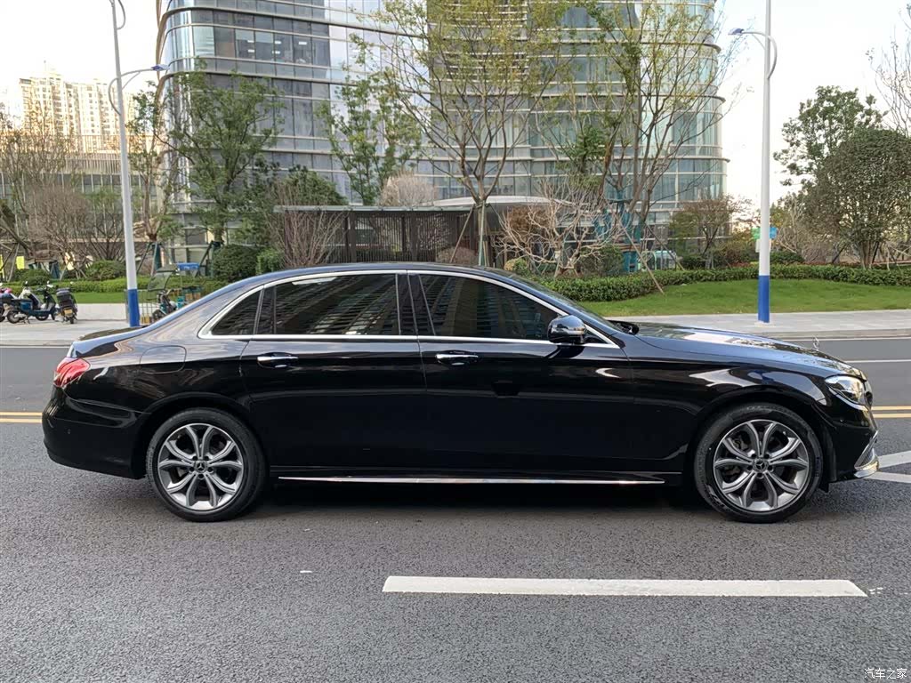 Mercedes-Benz E-Class, 2022 9