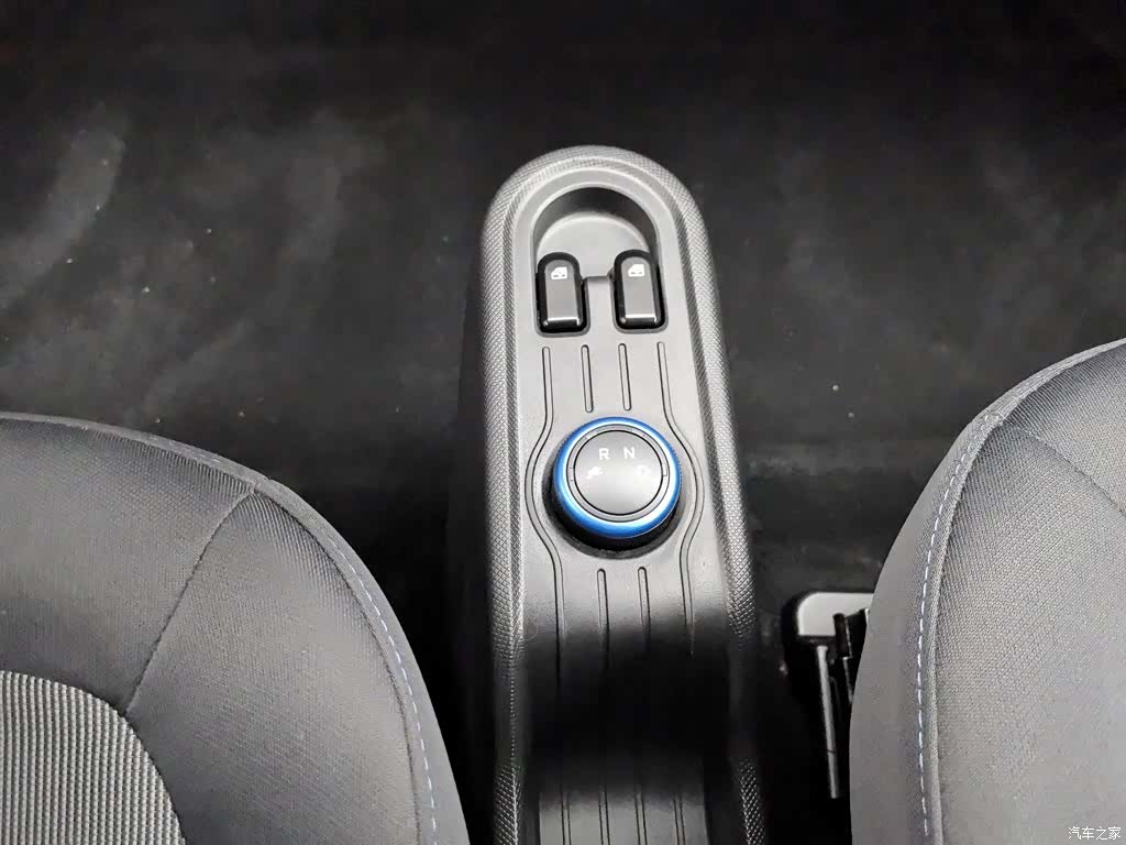 Wuling MINIEV, 2020 13