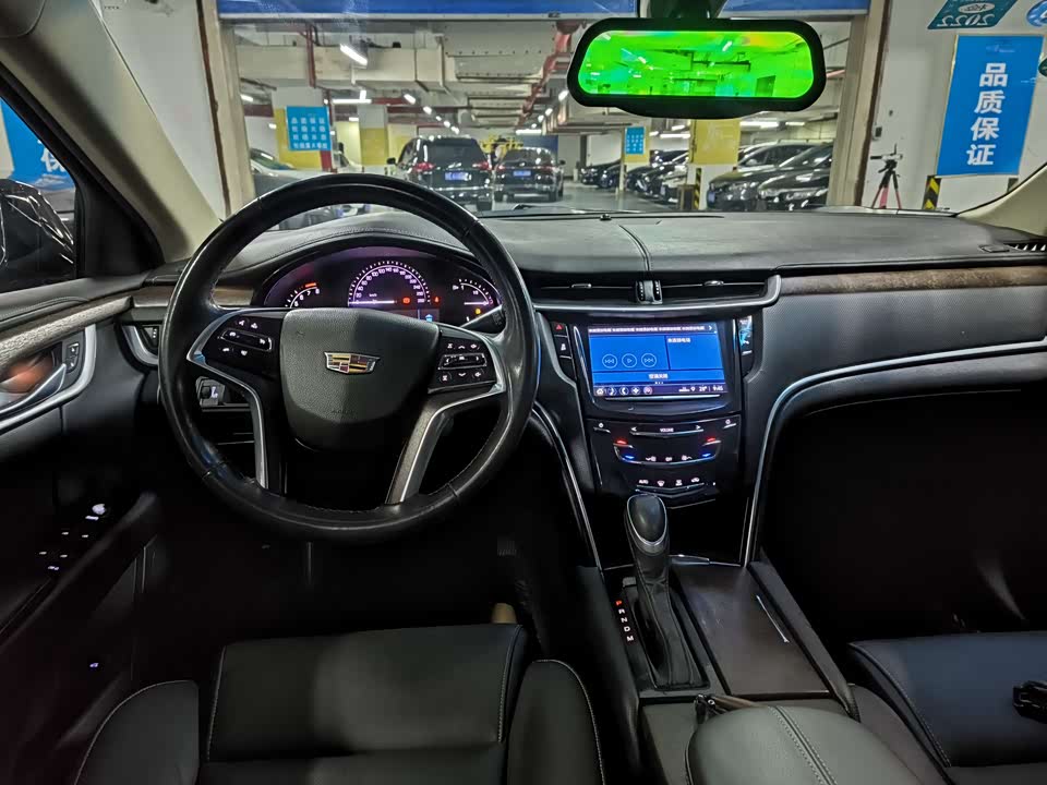 Cadillac XTS