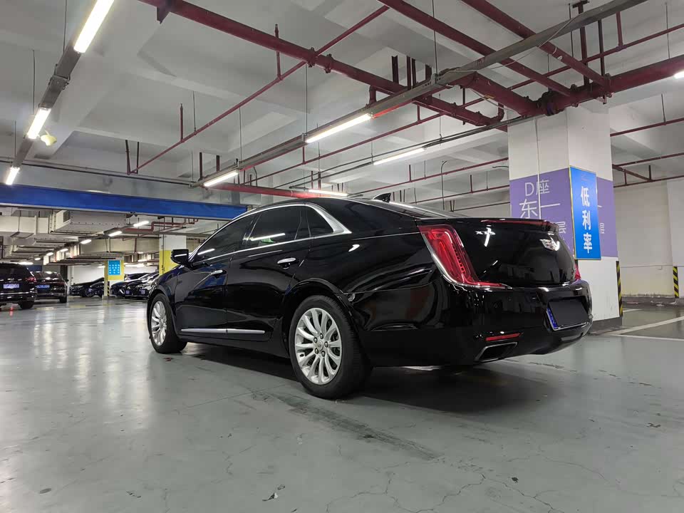 Cadillac XTS