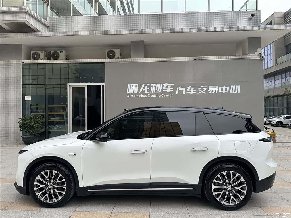 NIO ES6, 2023 22