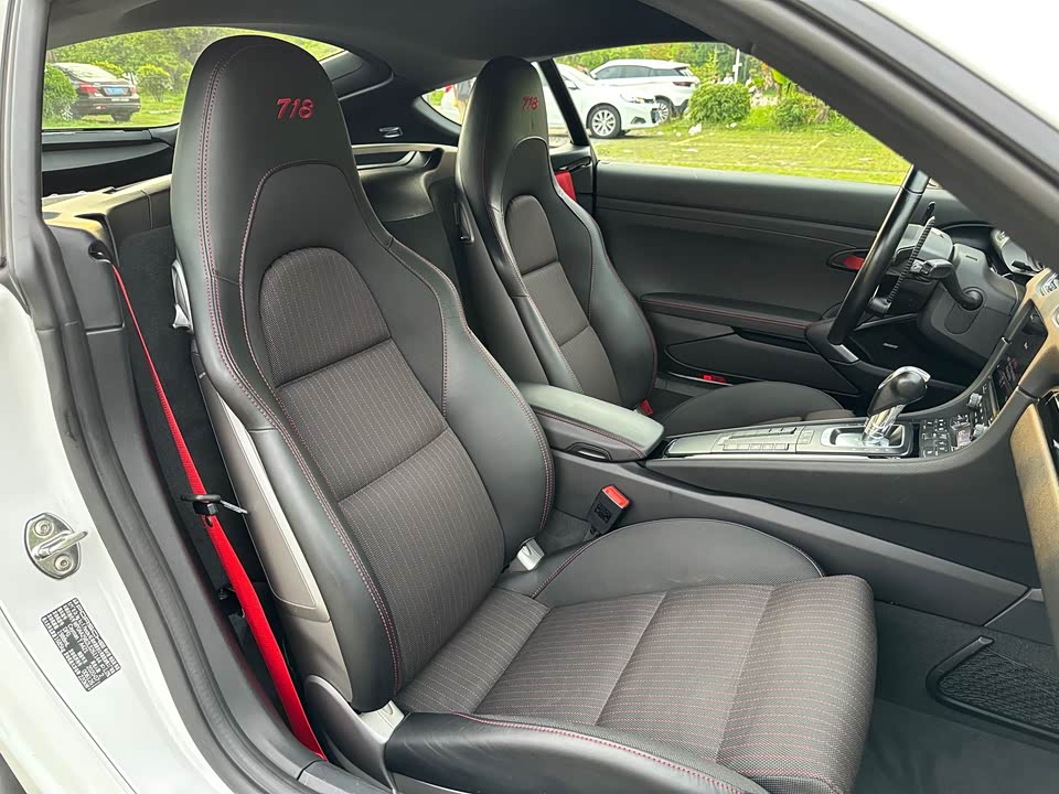 Porsche 718 Porsche 718