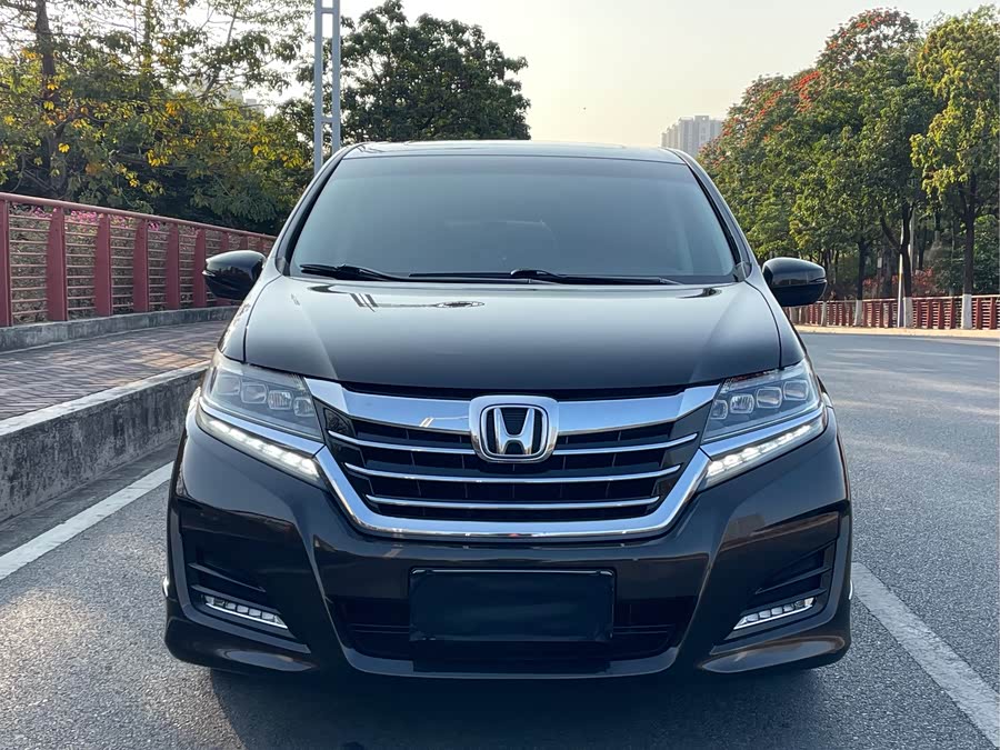 Honda Elysion 2017, фото 2