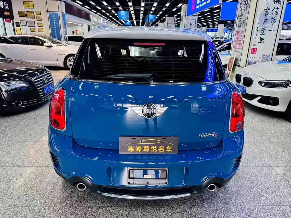 MINI COUNTRYMAN