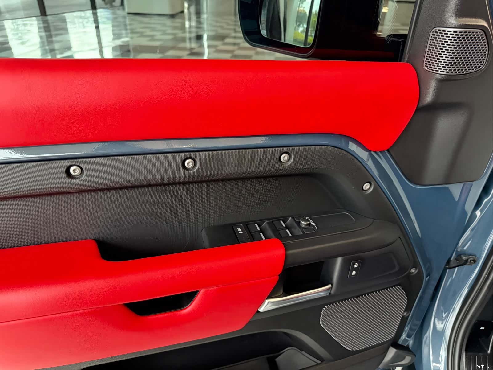 Land Rover Defender, 2022 8