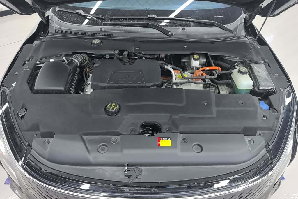 Wuling Starlight, 2025 10