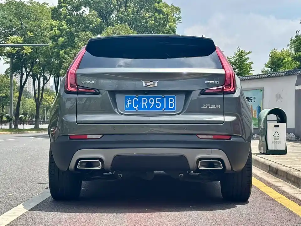 Cadillac XT4