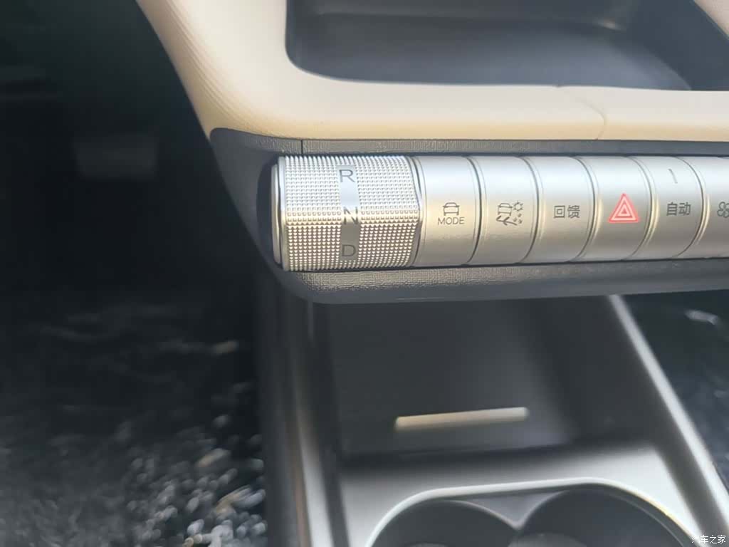 BYD Dolphin, 2026 14