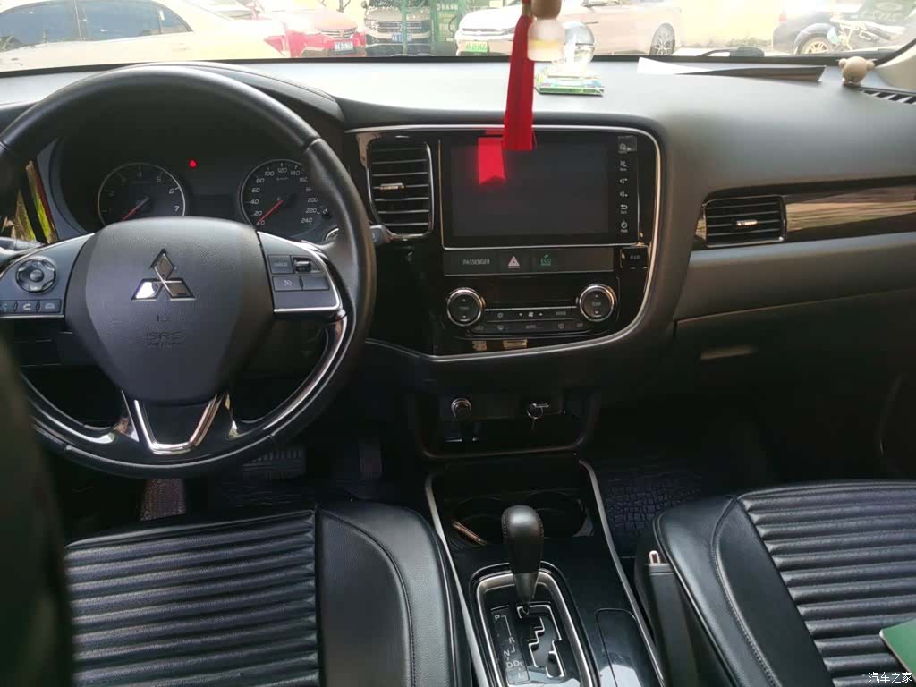 Mitsubishi Outlander, 2017 6