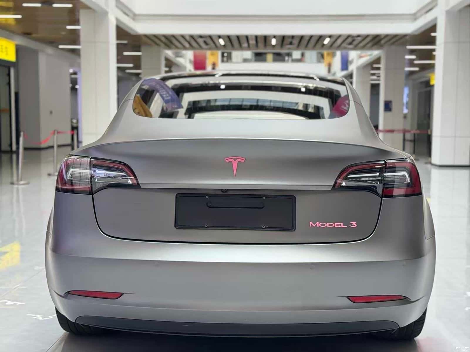 Tesla Model 3, 2021 6