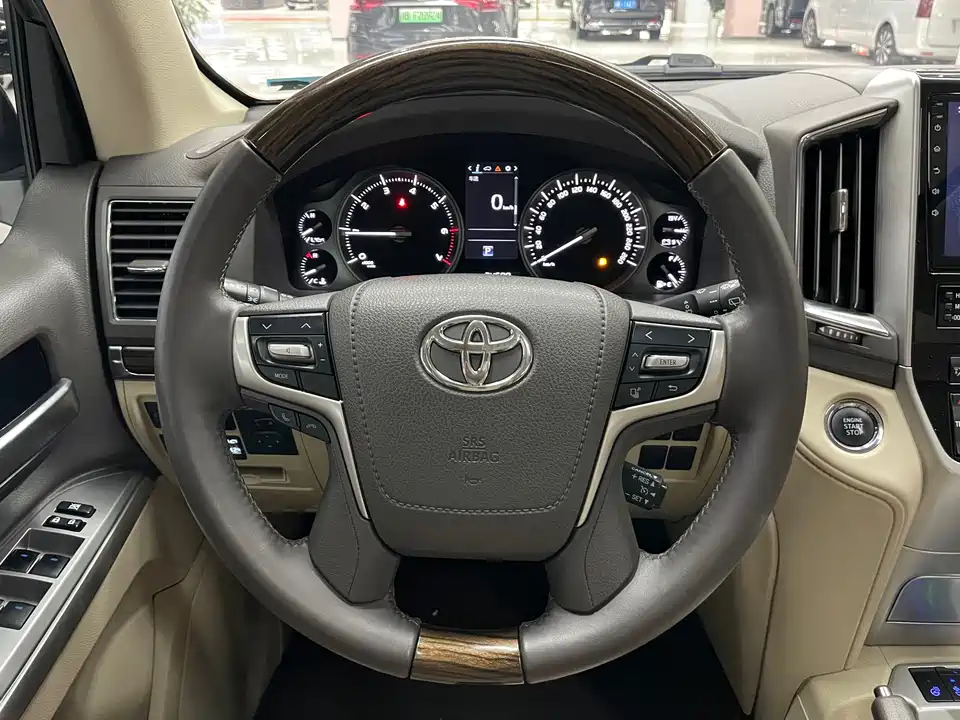 Toyota Land Cruiser Toyota Land Cruiser