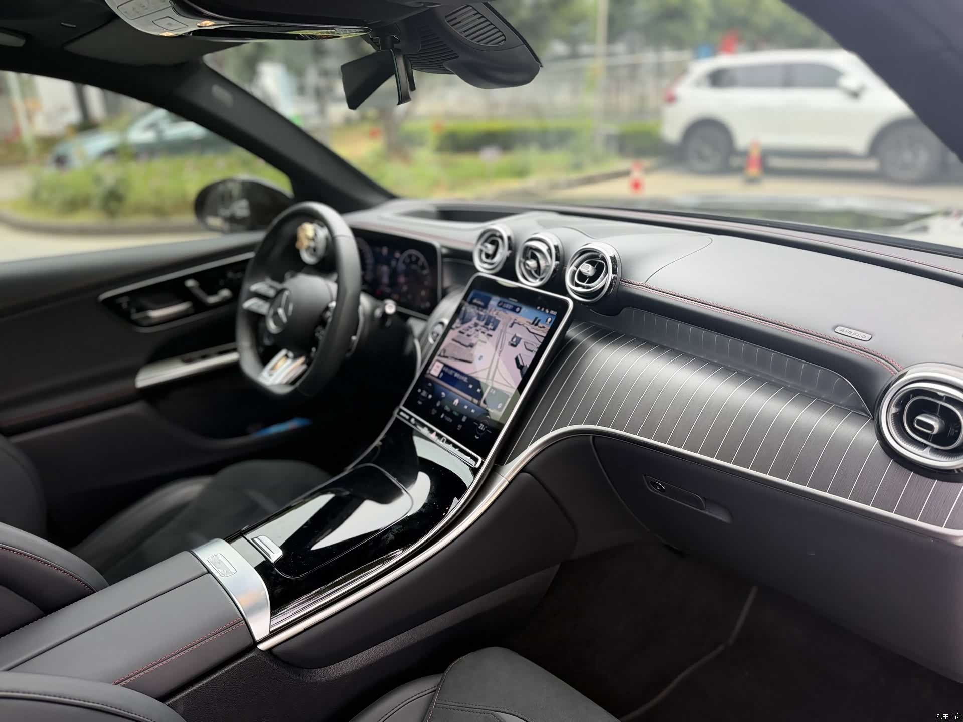 Mercedes-Benz GLC, 2025 16
