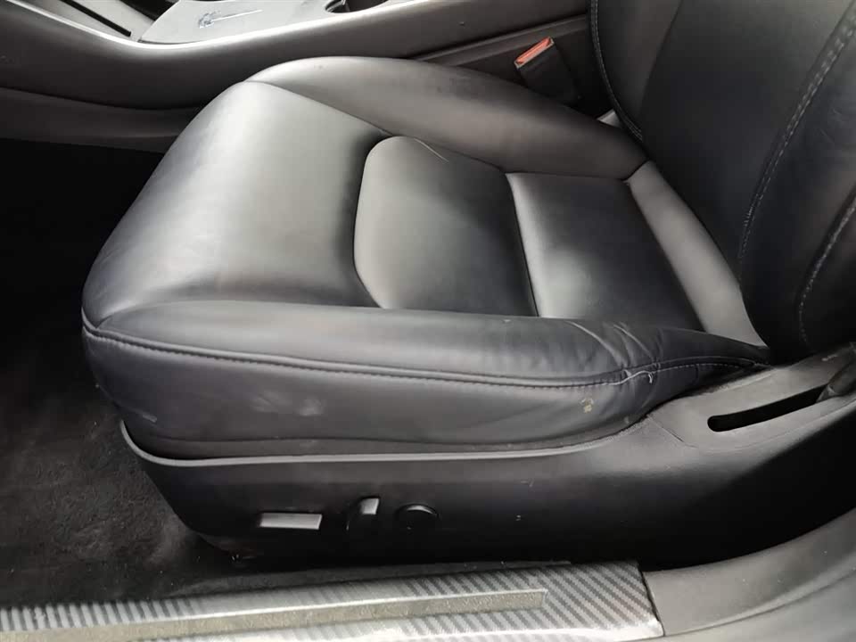 Tesla Model 3 Tesla Model 3