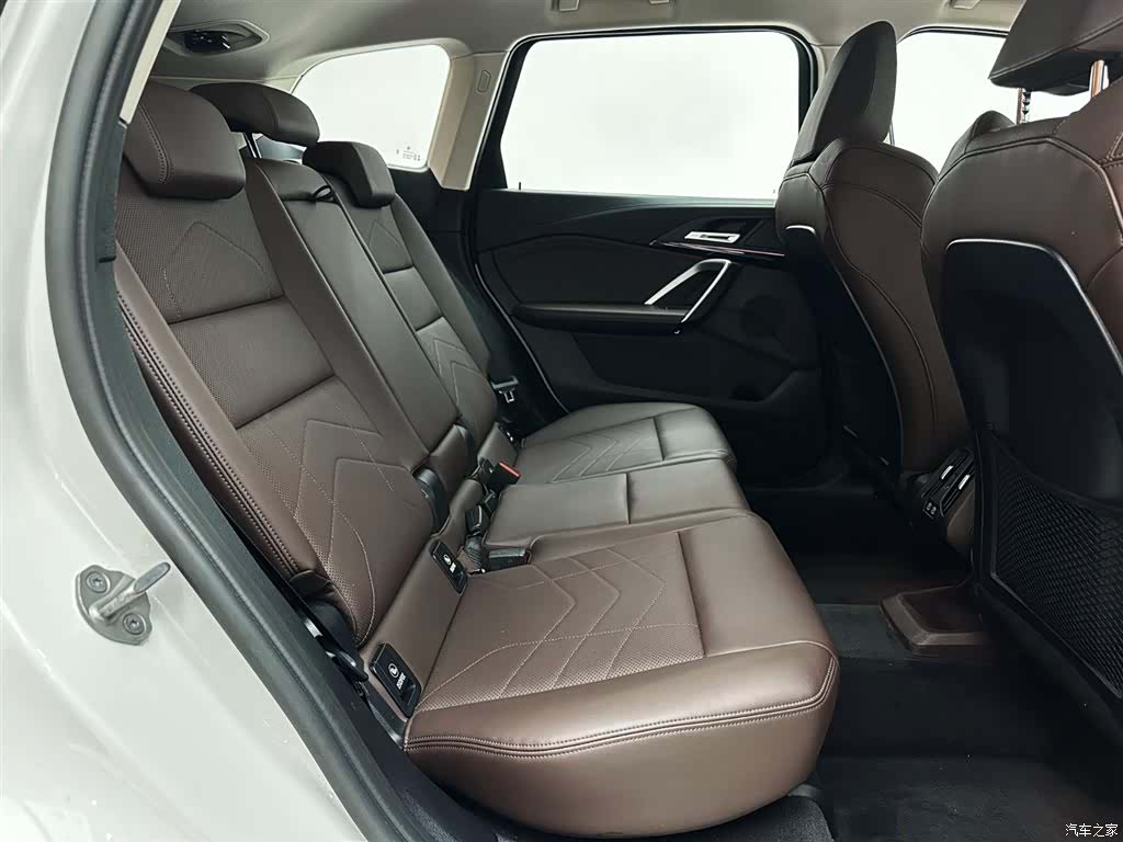 BMW X1, 2024 23