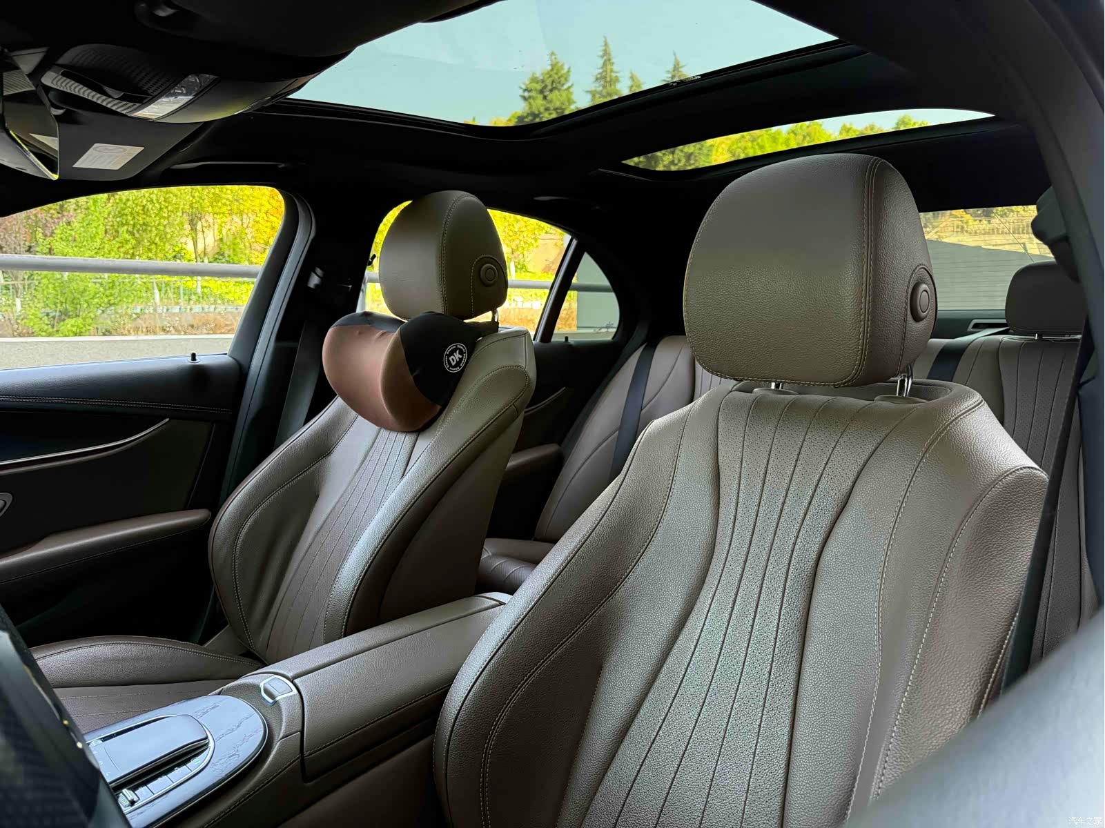 Mercedes-Benz E-Class, 2023 9