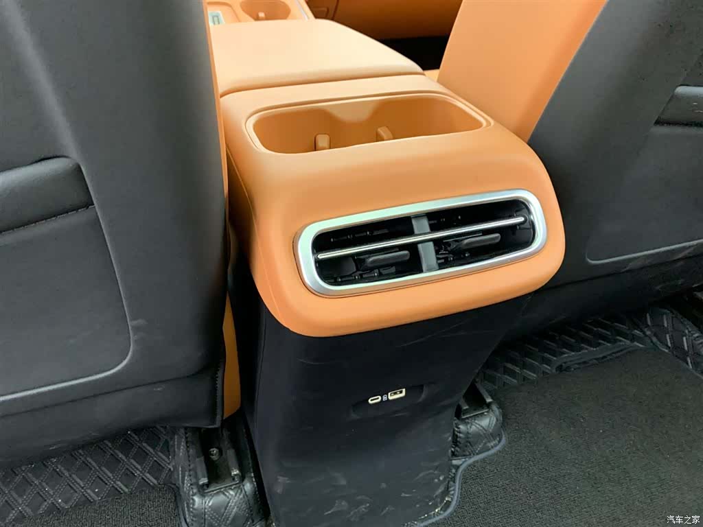 Leapmotor C10, 2025 27