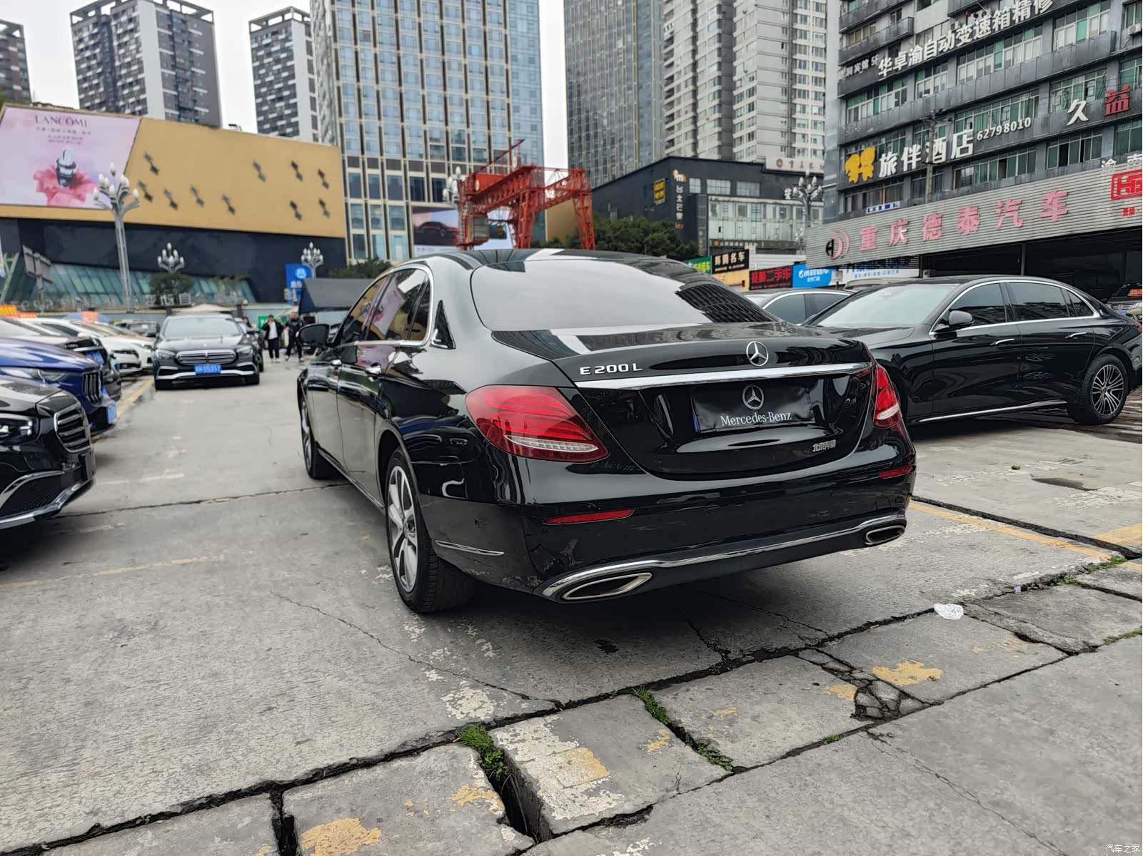 Mercedes-Benz E-Class, 2019 12