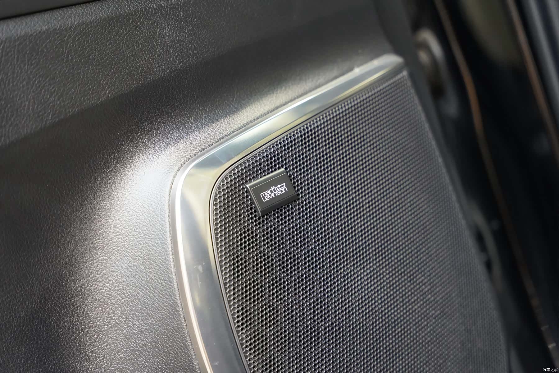 Lexus LM, 2022 18