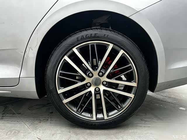 Geely Preface, 2021 13