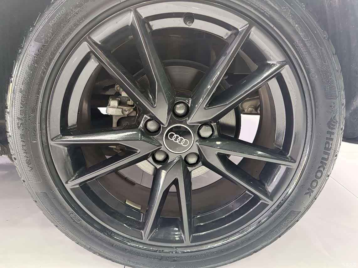Audi Q2L, 2023 7