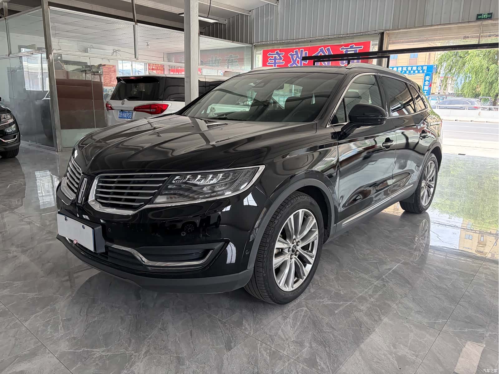 Lincoln MKX, 2018 1