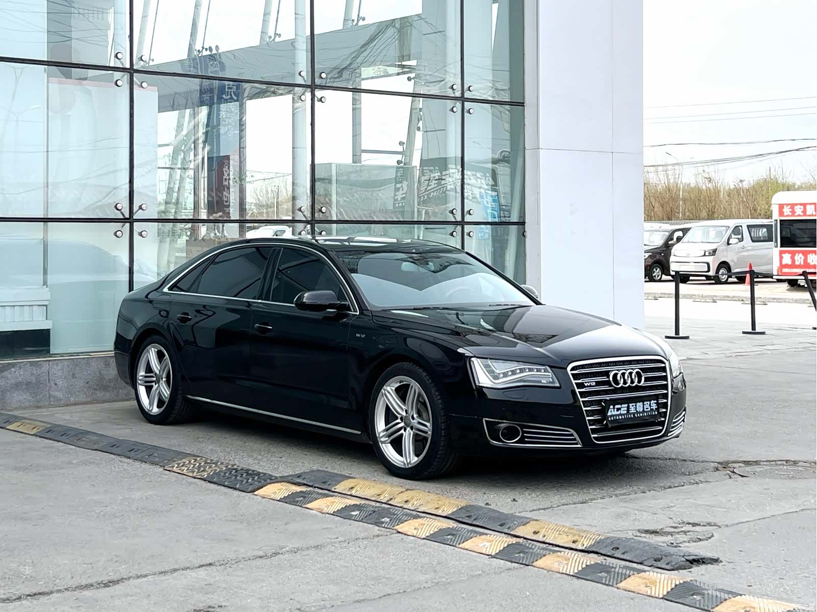 Audi A8L, 2012 3
