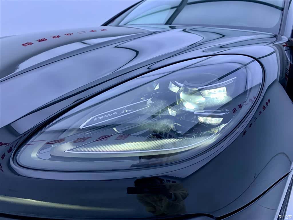 Porsche Macan, 2024 8