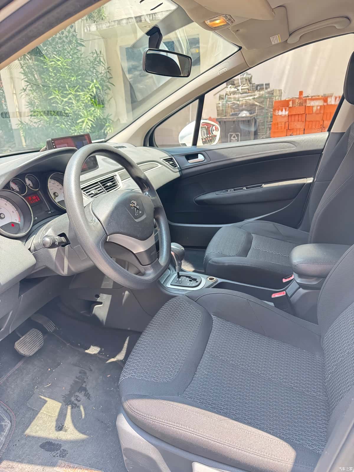 Peugeot 308, 2013 7