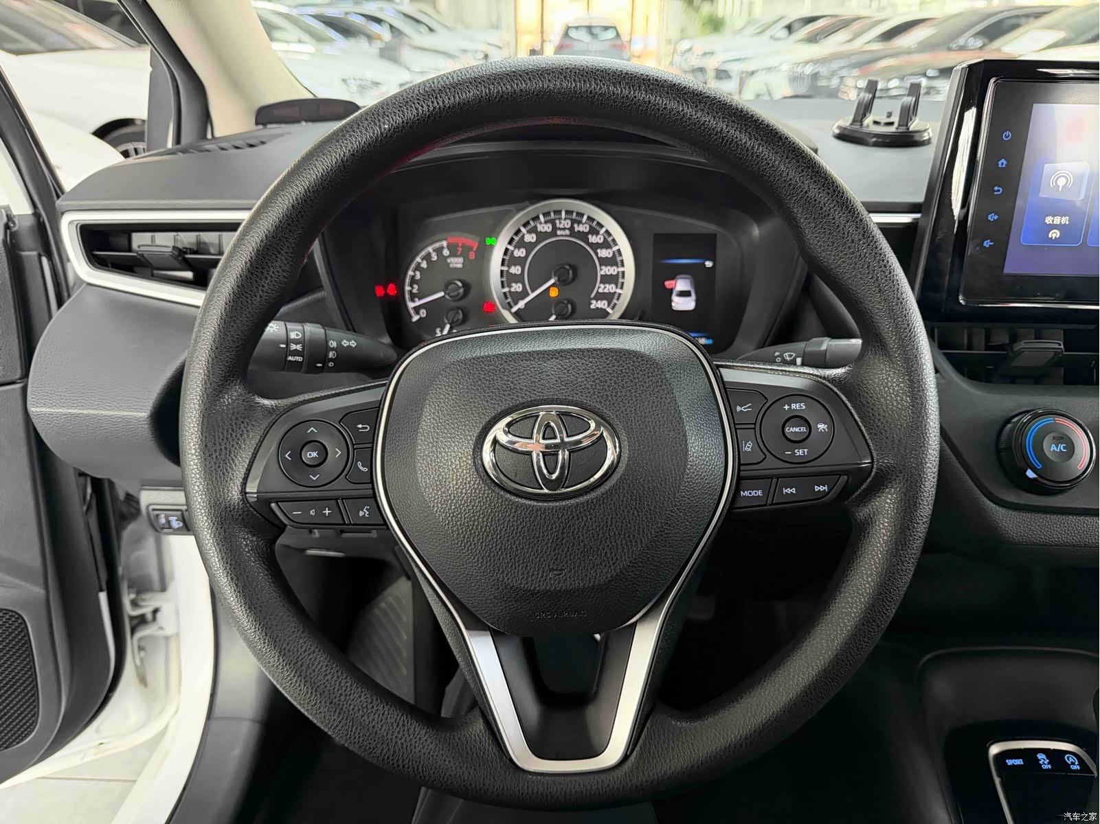 Toyota Corolla, 2023 12