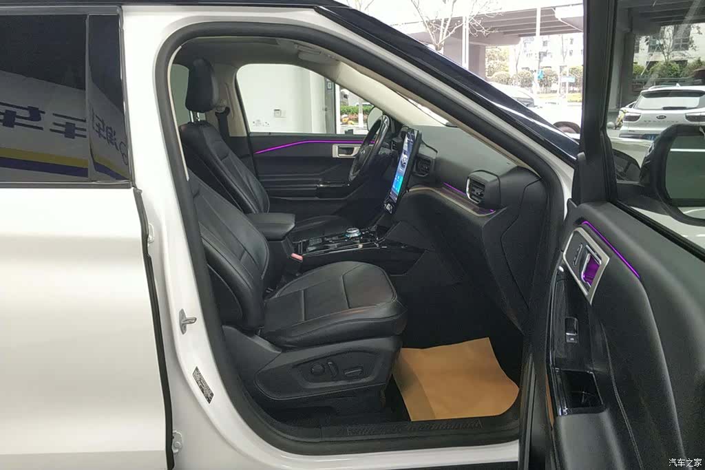 Ford Explorer, 2021 8
