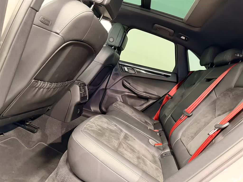 Porsche Macan, 2021 12