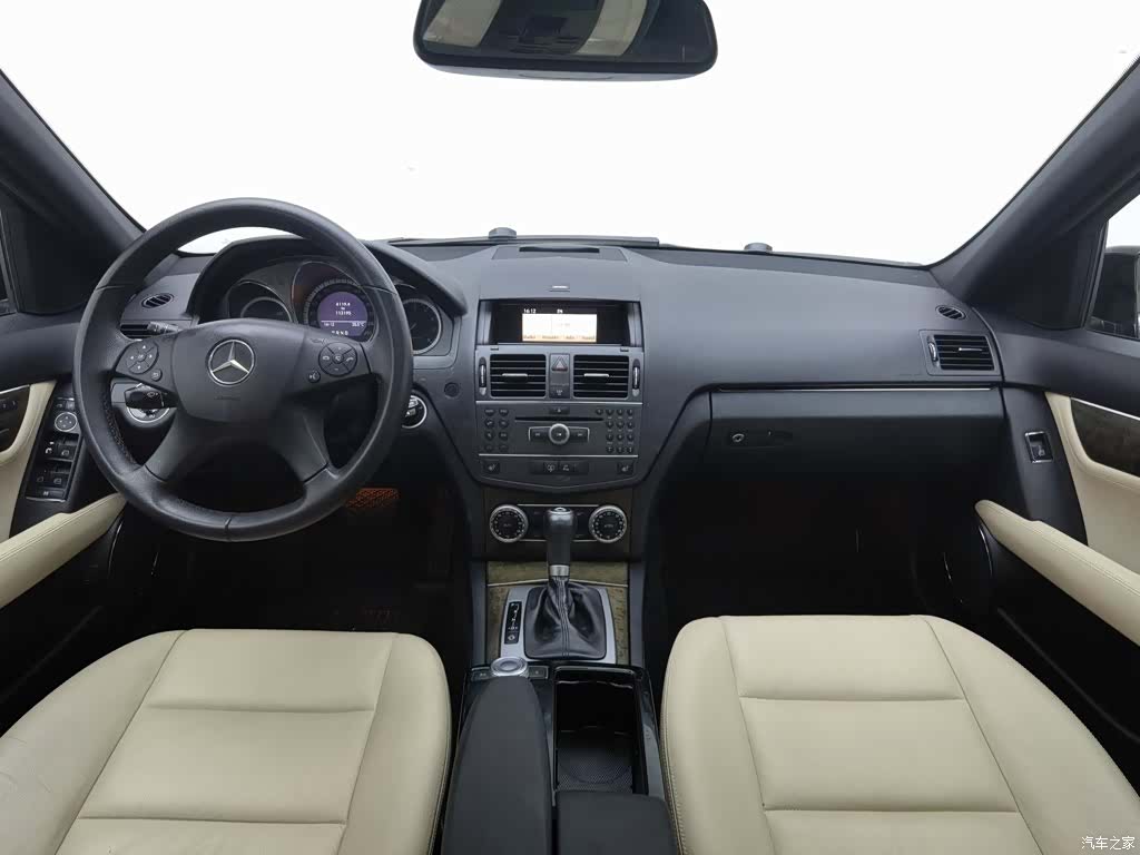 Mercedes-Benz C-Class, 2010 все фото