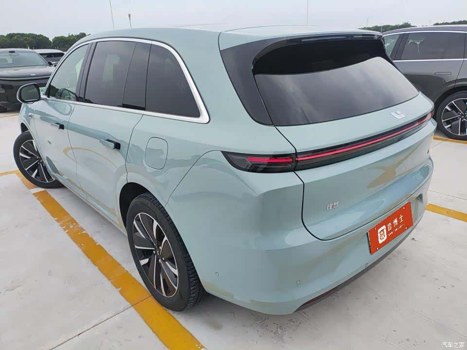 Li Auto L6, 2025 8