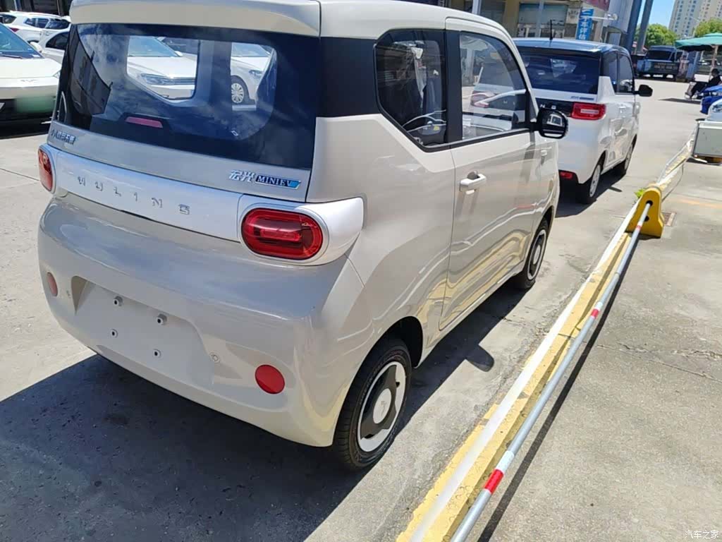 Wuling MINIEV, 2026 8