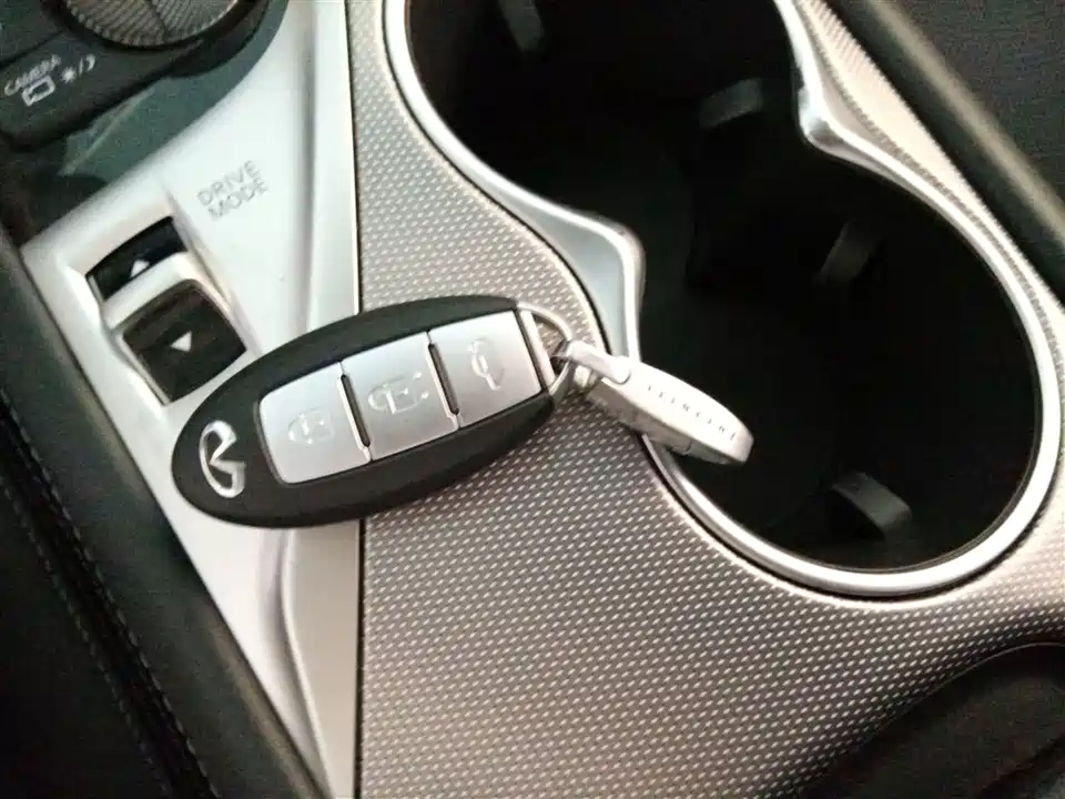 Infiniti Q50L Infiniti Q50L