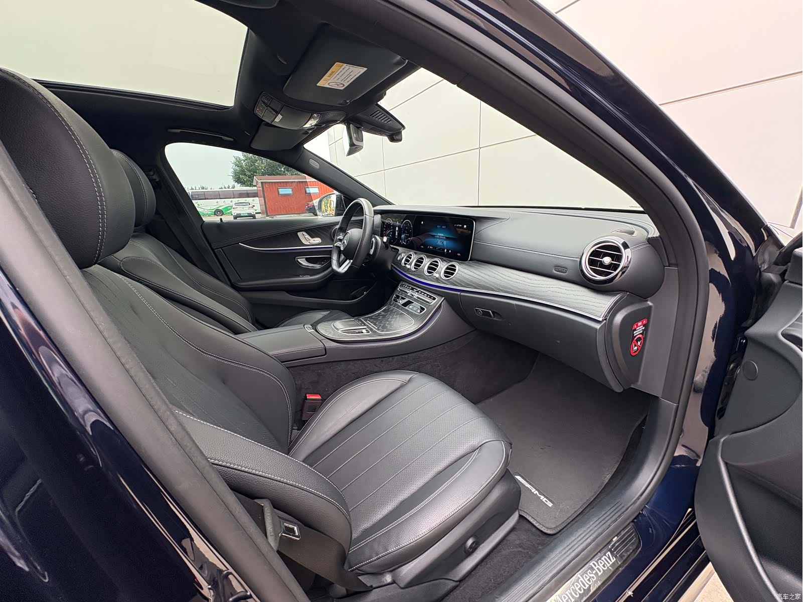 Mercedes-Benz E-Class, 2022 13