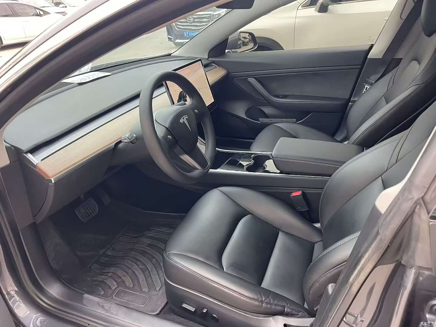 Tesla Model 3, 2020 9