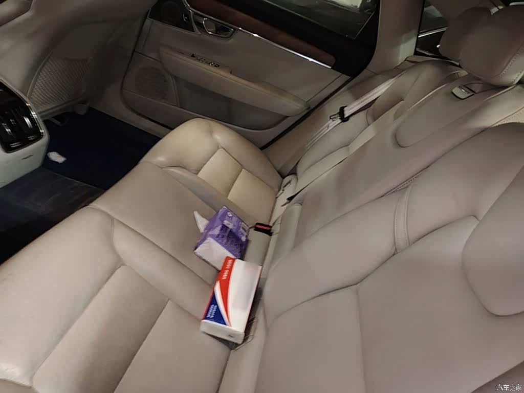 Volvo S90, 2019 17