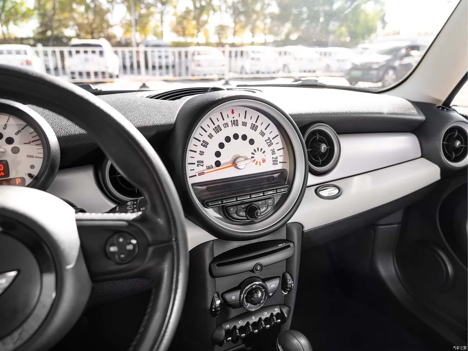 Mini Cooper, 2012 9