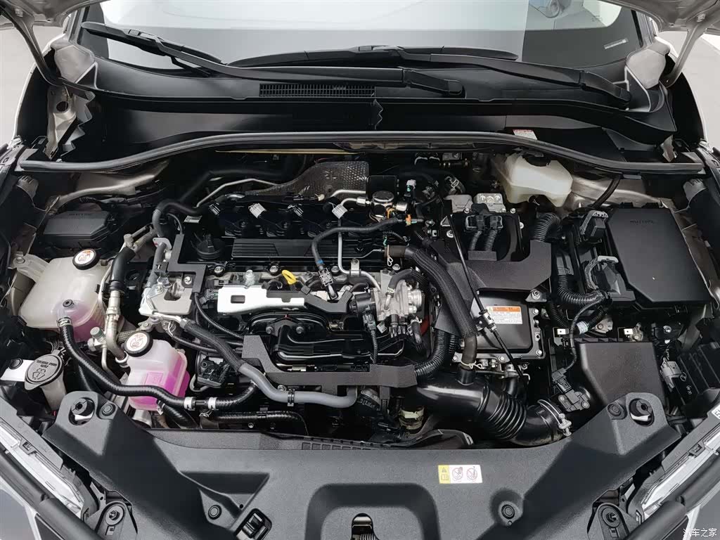 Toyota C-HR, 2022 6
