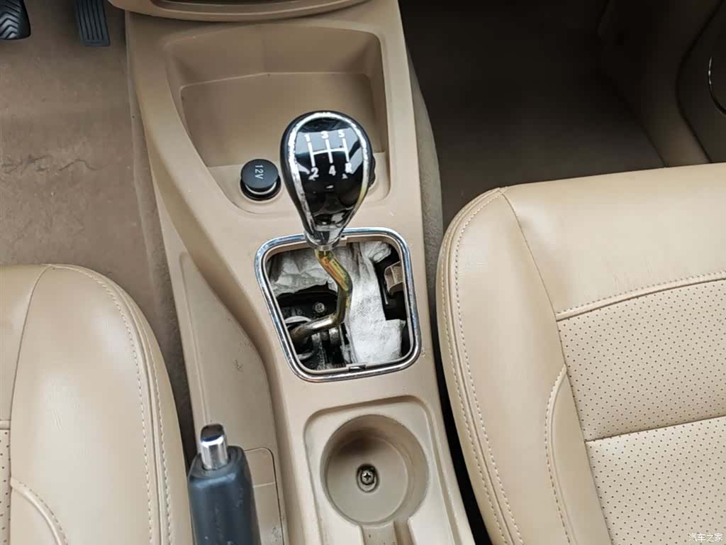 Wuling Hongguang, 2015 13