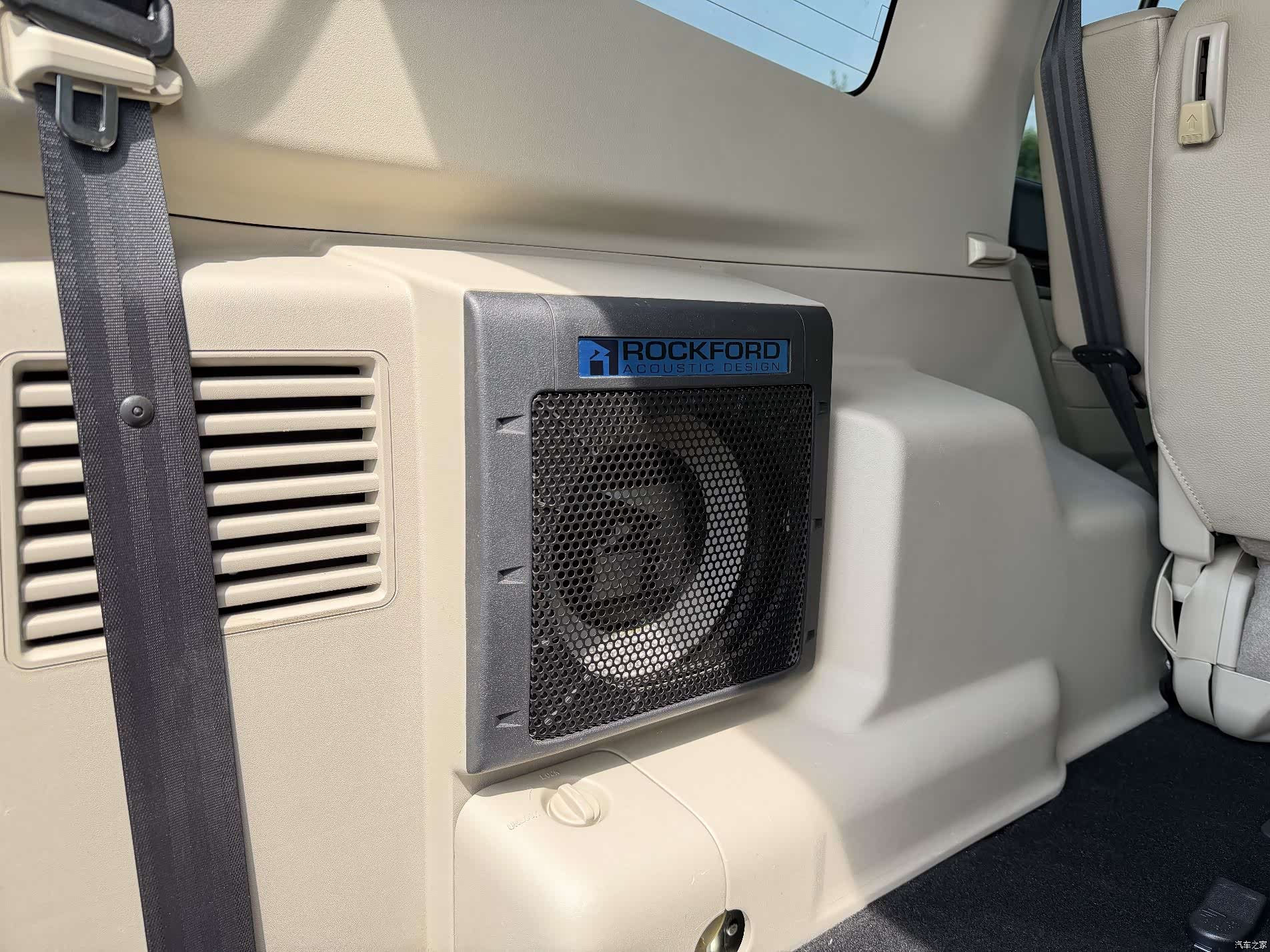 Mitsubishi Pajero, 2019 29