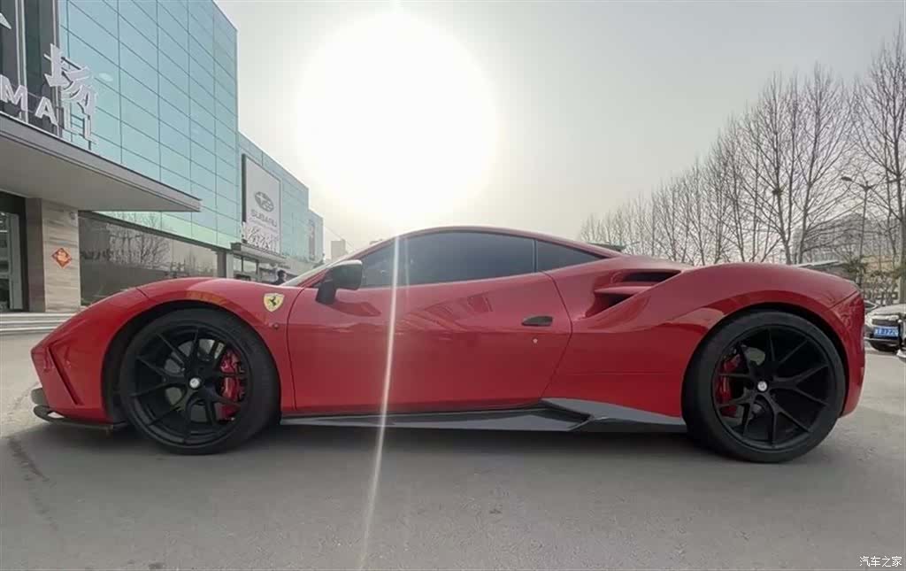 Ferrari 488, 2018 12