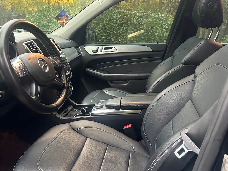 Mercedes-Benz M class