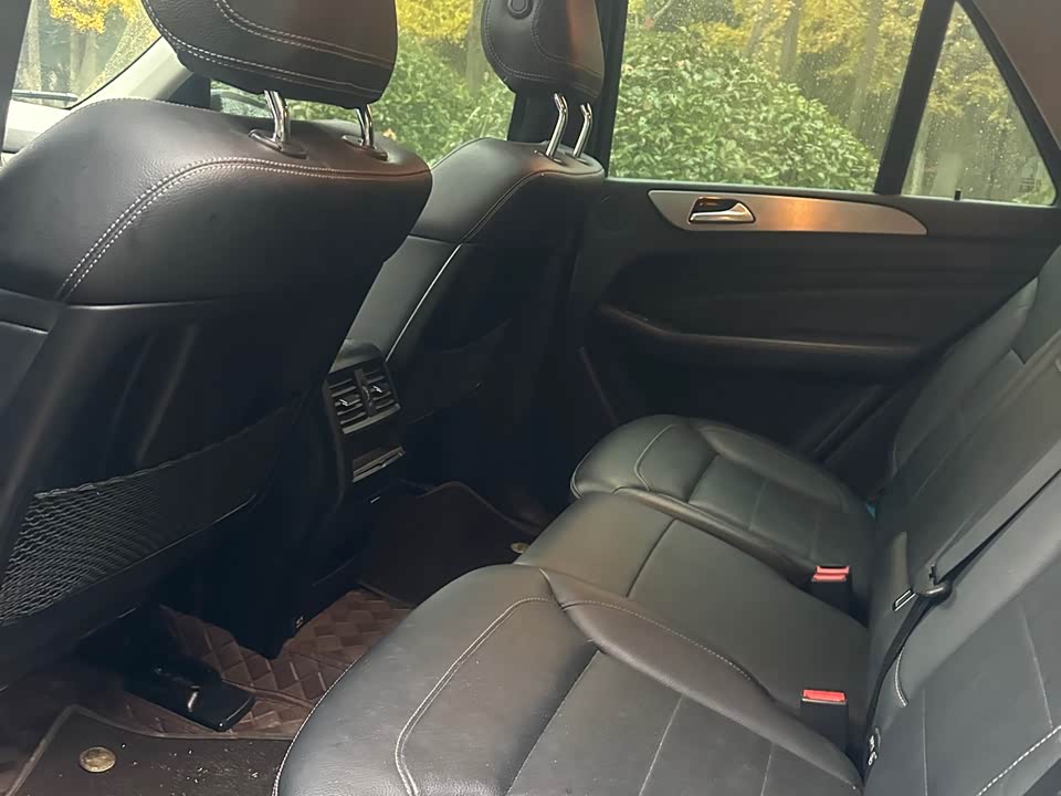 Mercedes-Benz M class